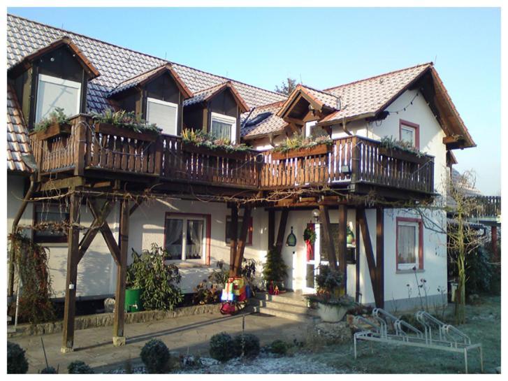 Kirschberghof Gaestehaus Und Weinverkauf ゾンマーハウゼン エクステリア 写真